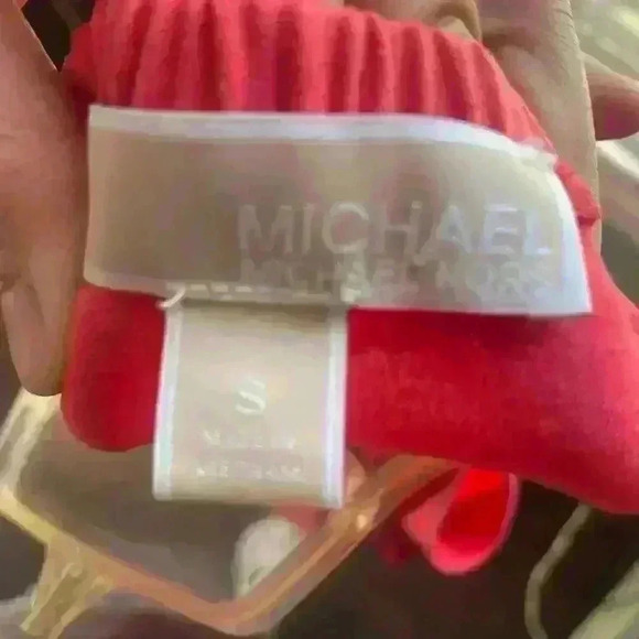 Michael Kors Coral Blouse - Size S -A46 - Picture 2 of 5